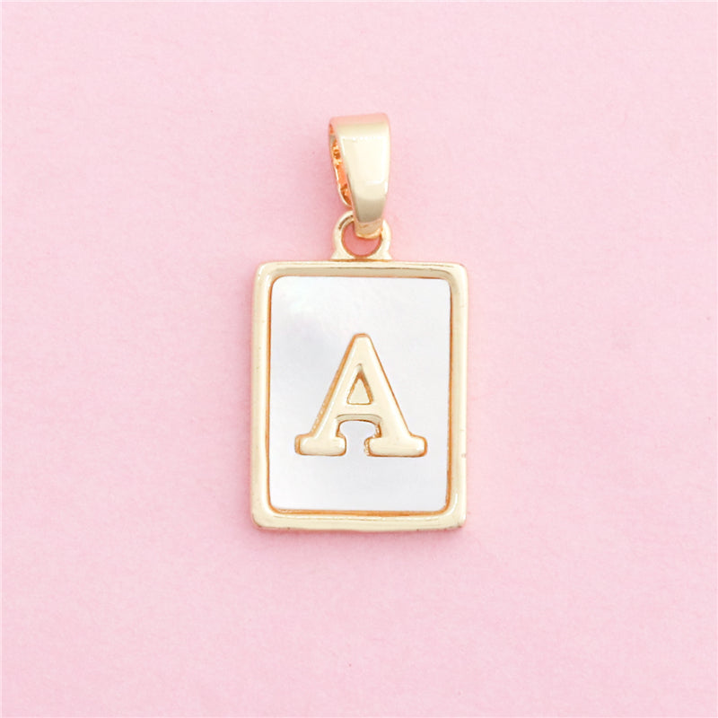 Acessórios de pingentes de amuletos de letra A de latão 12x18mm 10pcs