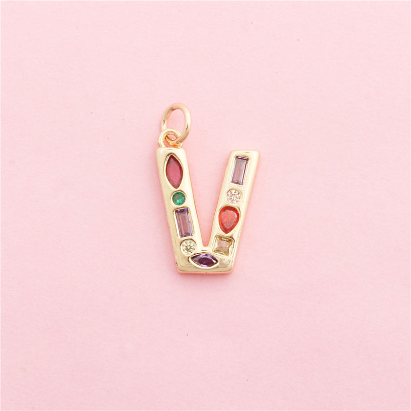 Acessórios de pingentes de encantos de letra V de latão 14x20mm 10pcs