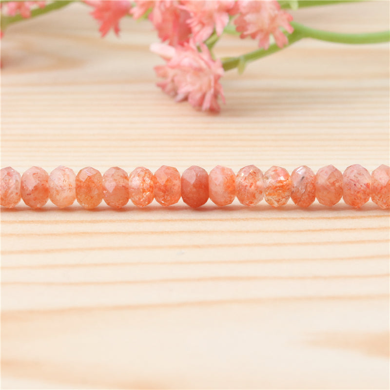 Бусы из солнечного камня натуральный золотой гранёные 3х4мм отв.0.6мм примерно 136шт длина 39см