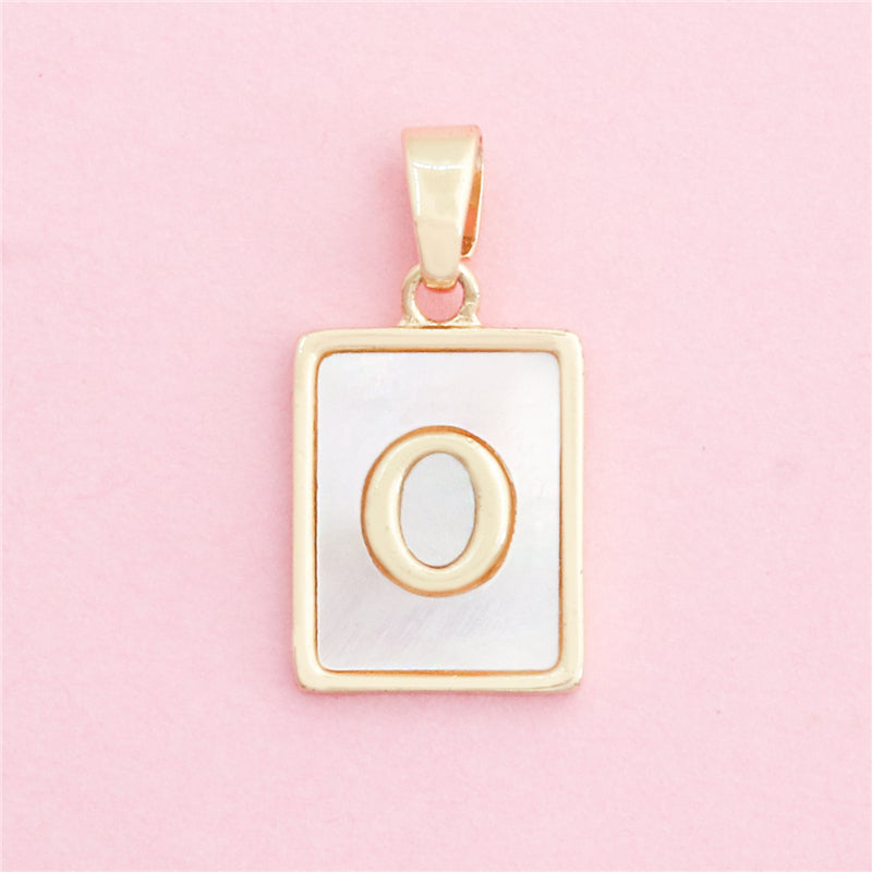 Acessórios de pingentes de amuletos de letra O de latão 12x18mm 10pcs