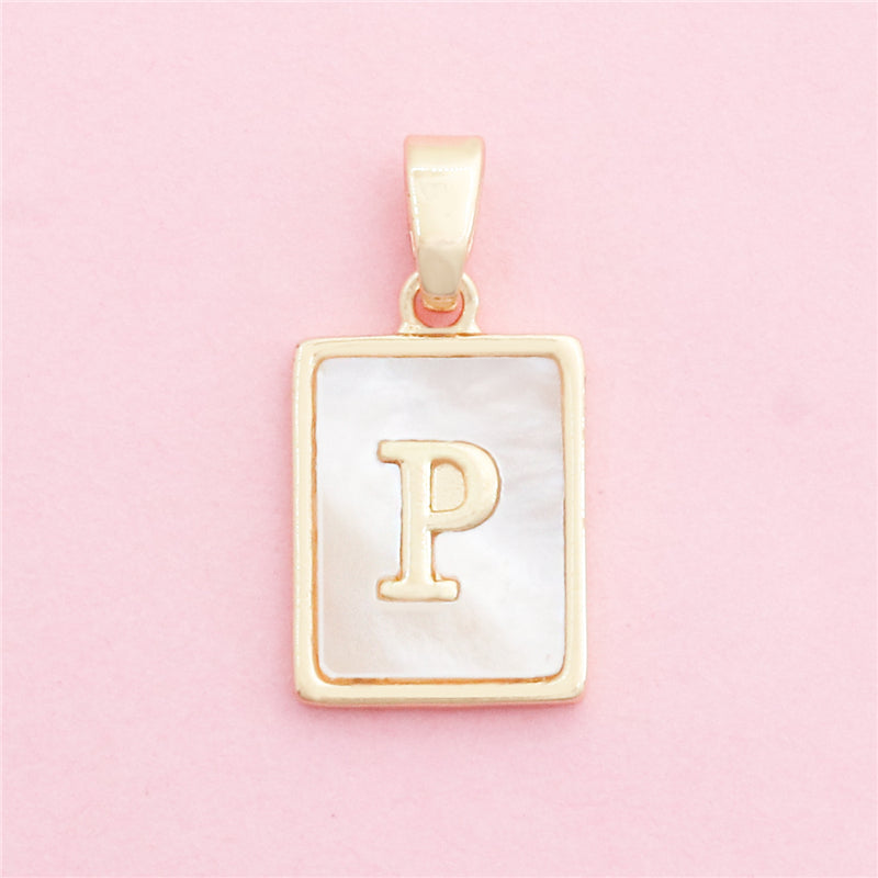 Acessórios de pingentes de amuletos de letra P de latão 12x18mm 10pcs