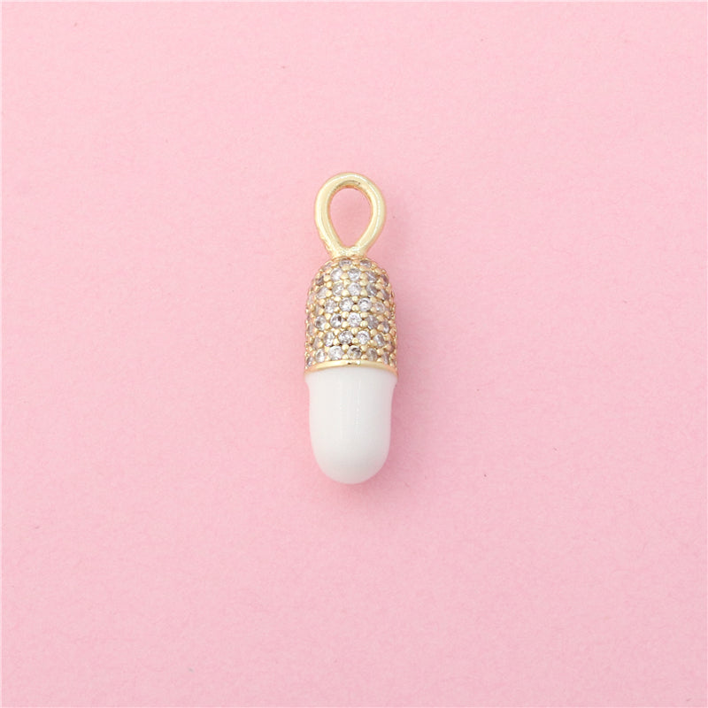 Pendenti Charms in Ottone Accessori Colore Bianco Forma Capsula 7x22mm 10pz