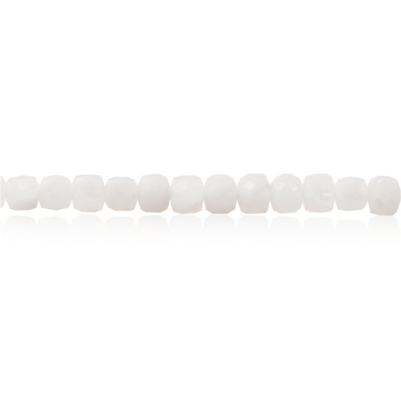 Perles Pierre de Lune naturelle Cube facette 4mm trou 0.6mm environ 93pcs 39cm sur fil